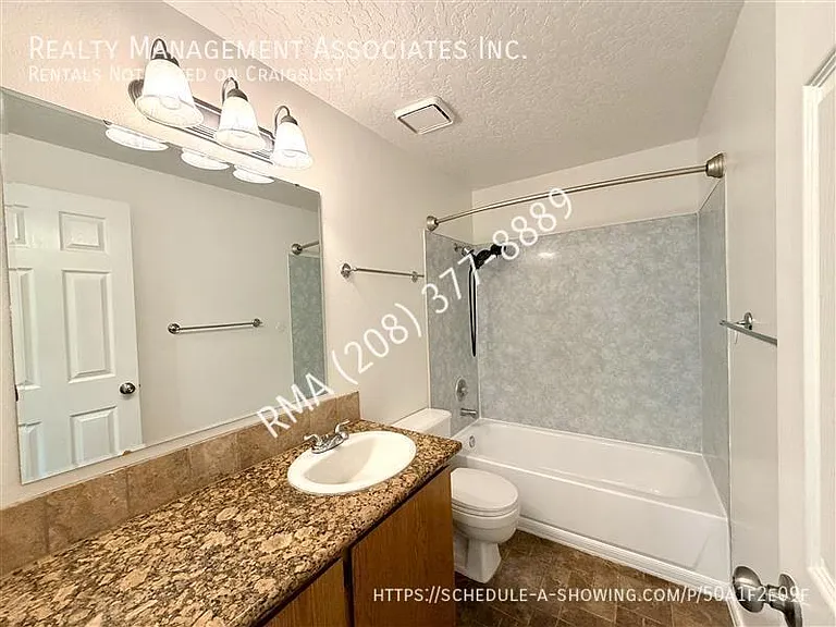 2324 Yucca Pl — Photo 12