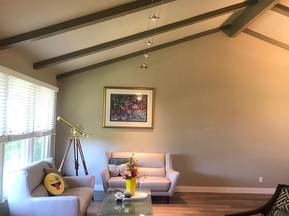 1st image of 355 Avenida Arboles