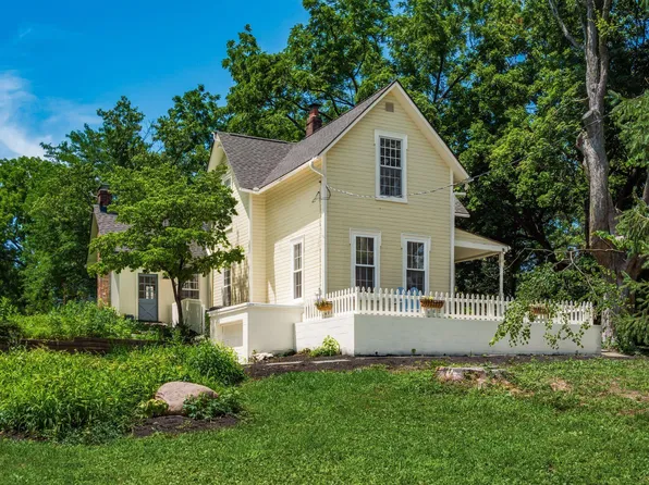 1490 Stratford Rd, Delaware, OH 43015