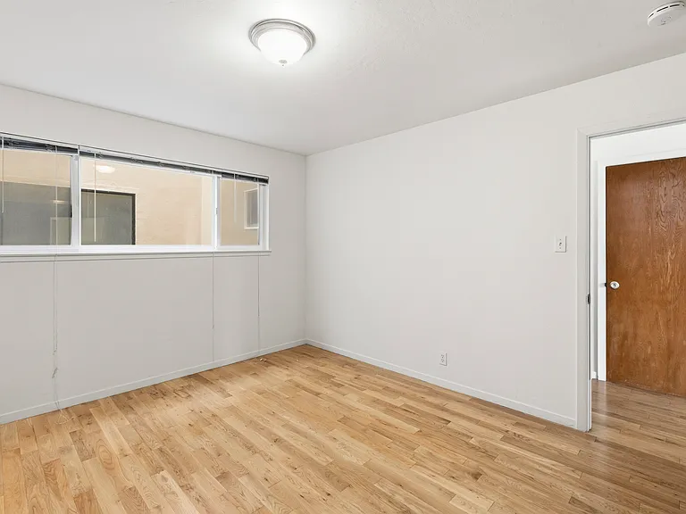 4444 Balboa St #207 — Photo 5