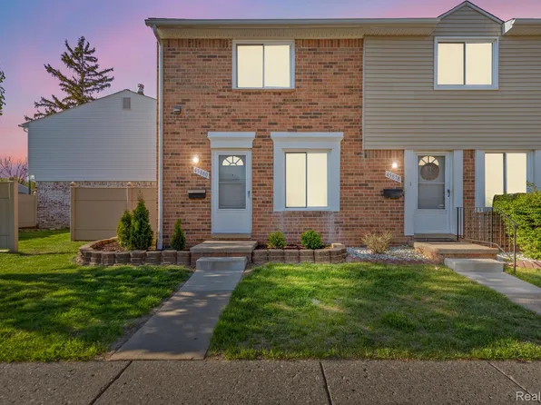 45880 Kensington St, Utica, MI 48317