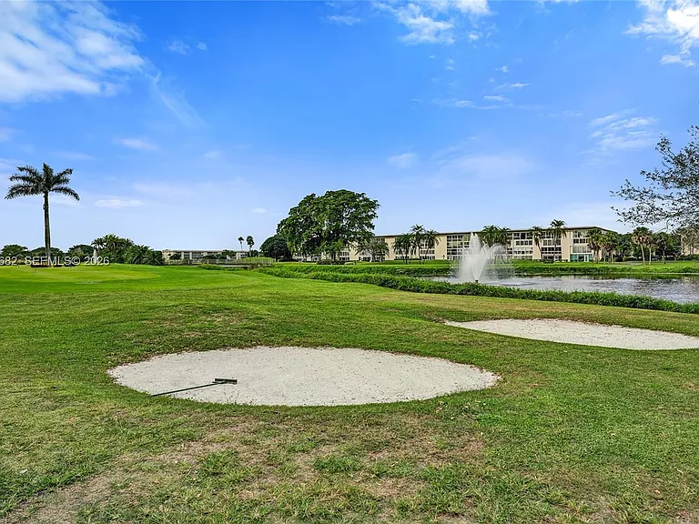 3001 Portofino Isle #K2 — Photo 46