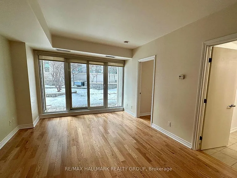 234 Rideau St #209 — Photo 7