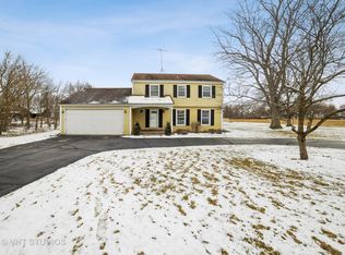 43W043 Campton Hills Rd, Elburn, IL 60119