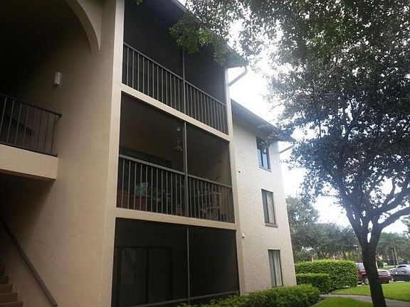 3rd image of 202 Foxtail Dr APT B3
