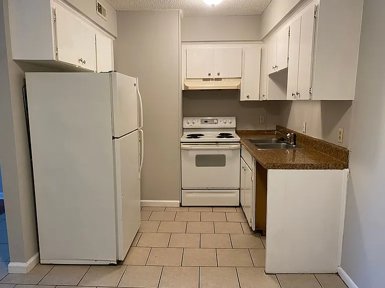 323 Forest Park Rd — Photo 8