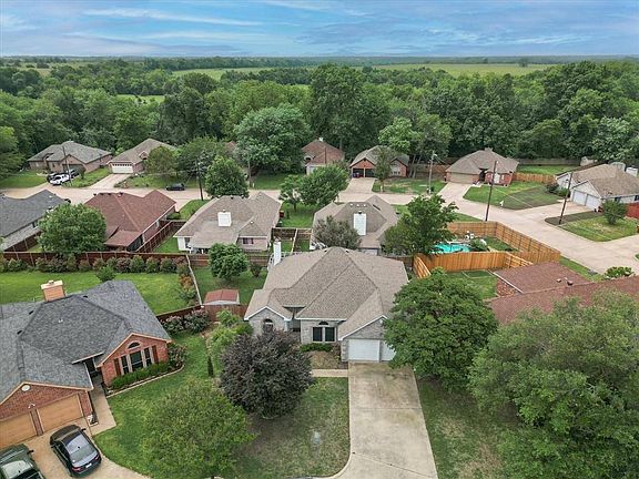 5th image of 713 Pecan Creek Ct