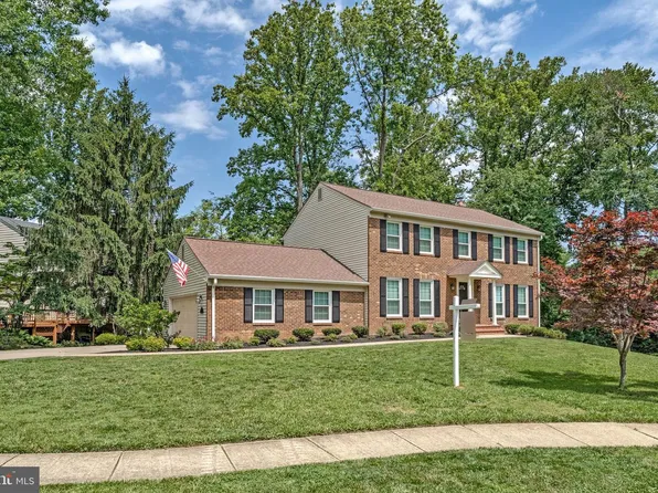 8422 Blevins Way Ct, Vienna, VA 22182