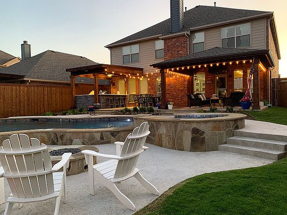 4th image of 1109 Kerrville Way
