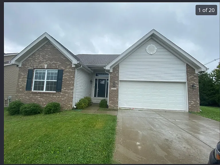 17512 Stallion Way — Photo 2