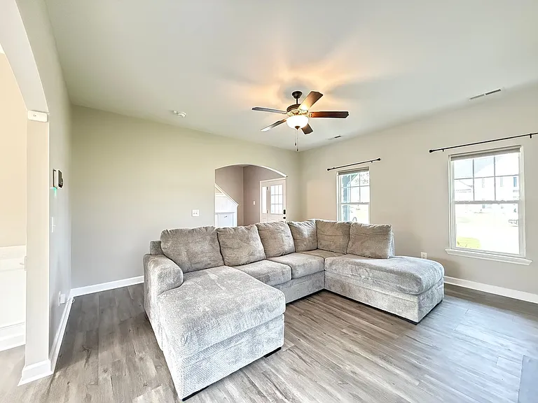 303 Breezeway Dr — Photo 53