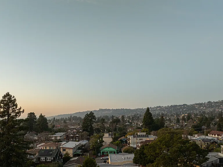 The U at California — Photo 50