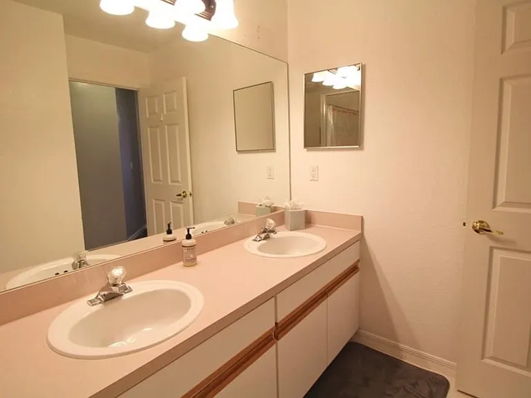 123 Pinewood Ct — Photo 14