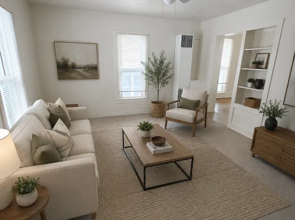 210 Michigan St #4, Petoskey, MI 49770