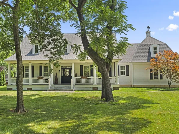 100 Autumn Rush Ct, Columbus, OH 43230
