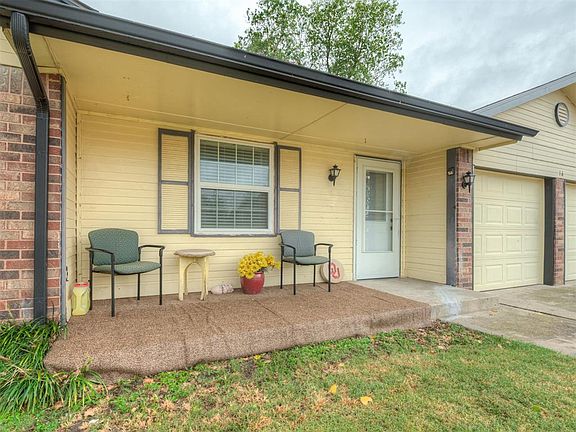 4th image of 16 Pentree Dr