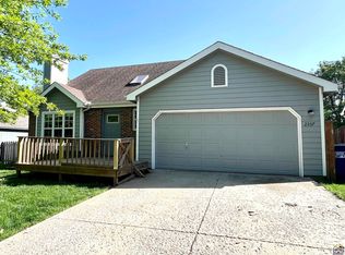 2337 Brett Dr, Lawrence, KS 66049