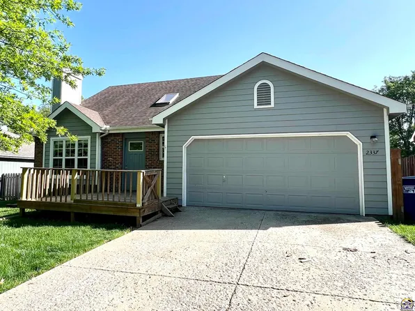 2337 Brett Dr, Lawrence, KS 66049