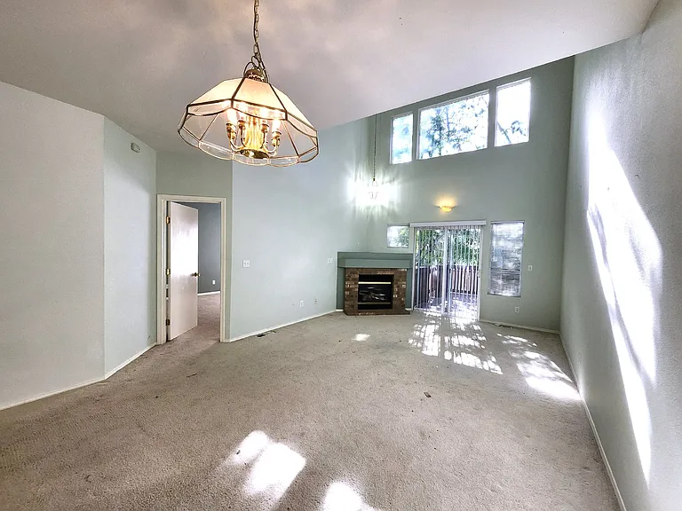 1598 Seasons Ln NW — Photo 6