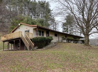 7514 Claysville Rd, Cambridge, OH 43725