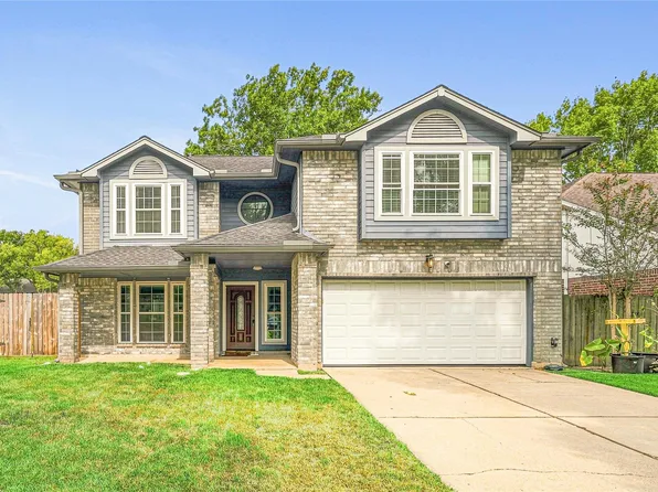 2122 Courtshire Ln, Sugar Land, TX 77478