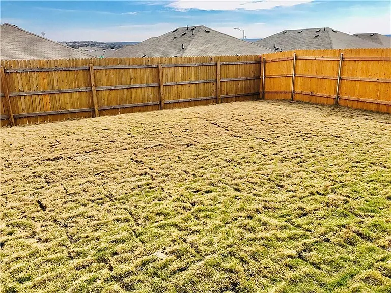 6009 Xene Dr — Photo 14
