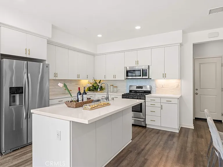 56 Bay Laurel — Photo 5
