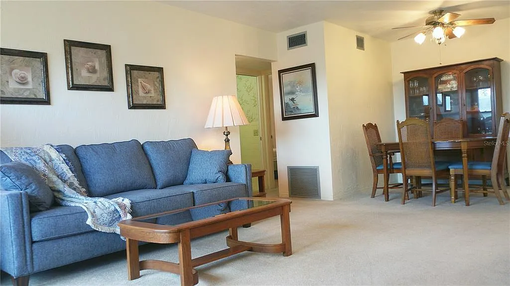 2 bed, 2.0 bath, 1100 sqft, $1,725 — Photo 4