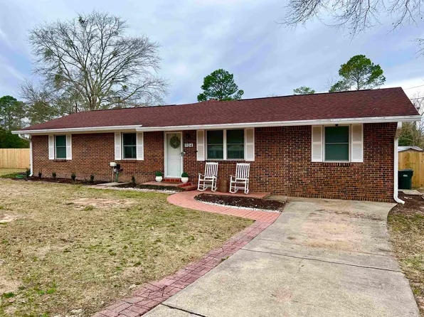 904 Palmer St, Opp, AL 36467