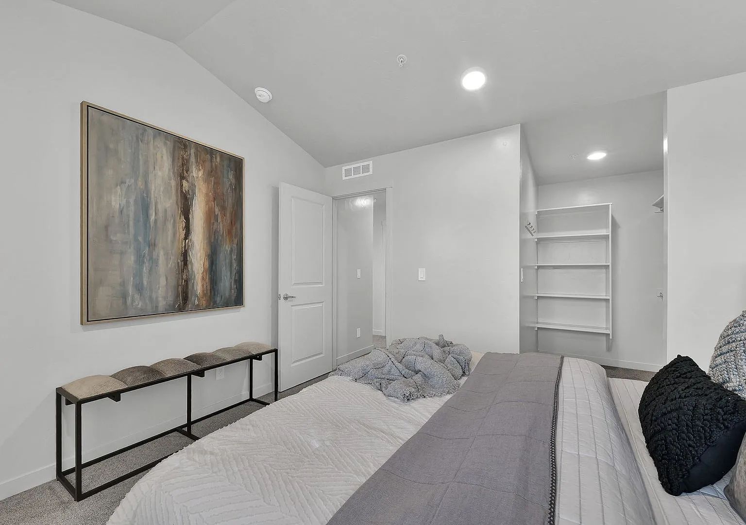Lone Pine - 4077 Building D — Photo 2