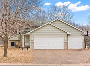 707 11th Ave SW, Isanti, MN 55040