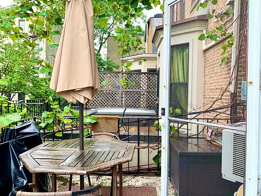 Rented by Garfield Realty  | media 50