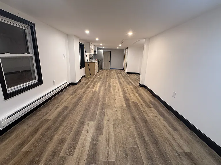 298 Naubuc Ave #2 — Photo 2