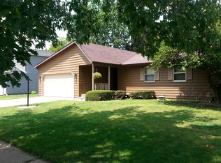2104 Sumac Dr, Champaign, IL 61821
