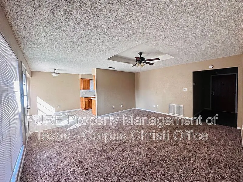 3 bed, 2.0 bath, 1255 sqft, $1,850 — Photo 3