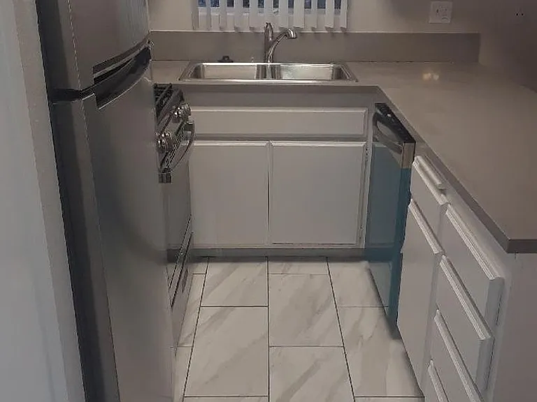 10800 Palms Blvd — Photo 3
