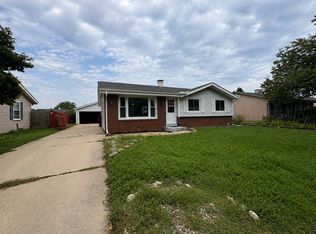 5722 69th St, Kenosha, WI 53142