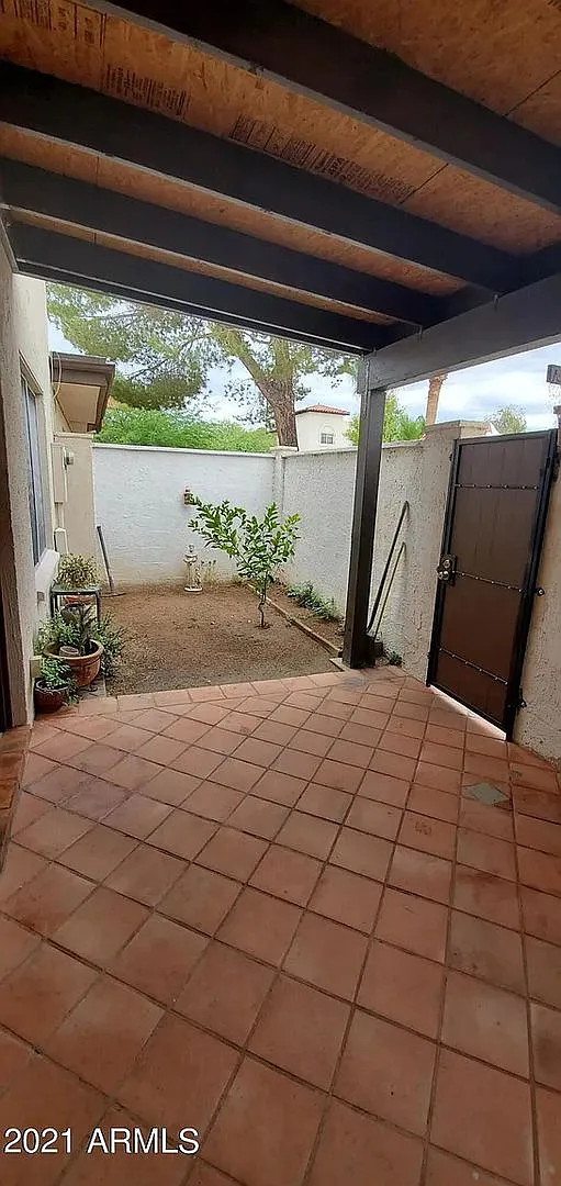 Charming 2BR Condo in Phoenix — Photo 2