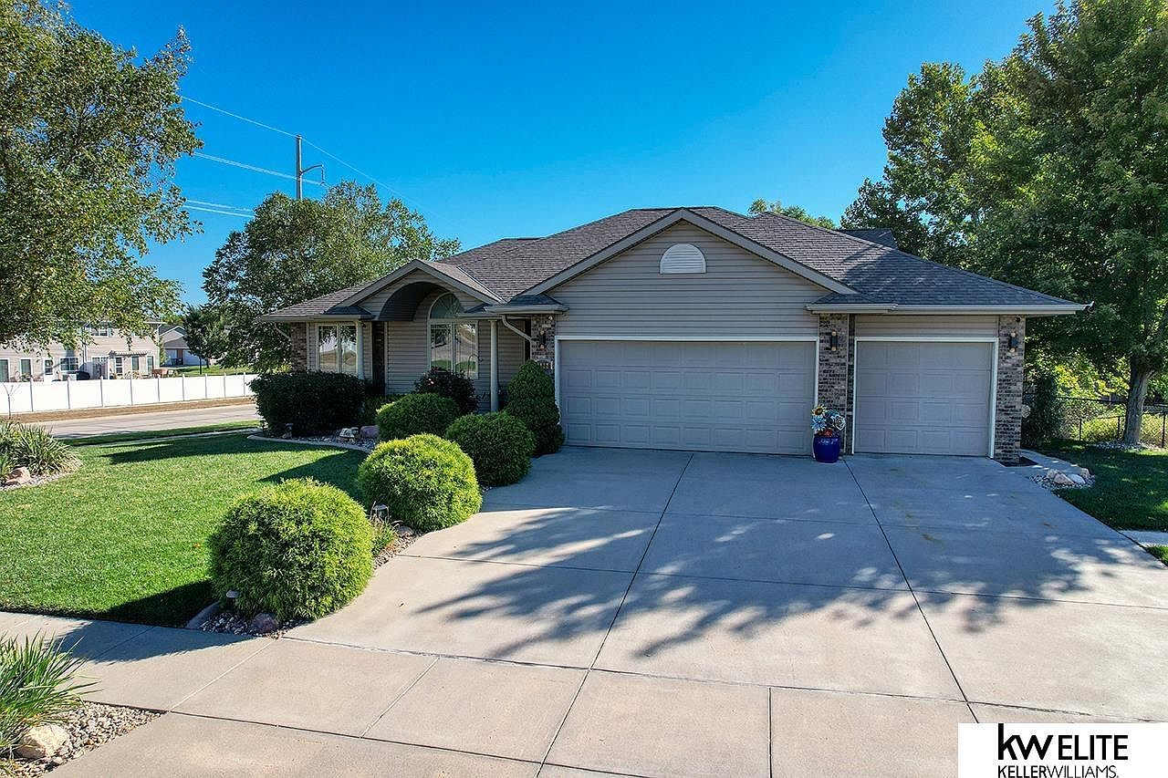 2222 N 89th St, Lincoln, NE 68505 Zillow