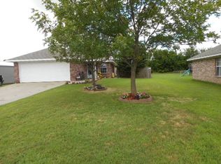 917 Barbara St, Sulphur Springs, TX 75482
