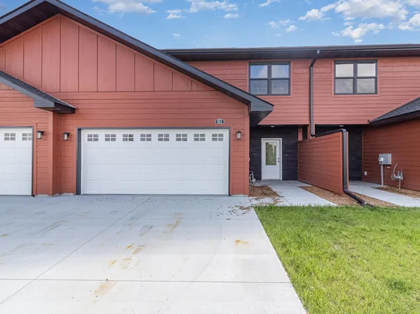 811 Viburnum St, Belle Plaine, MN 56011