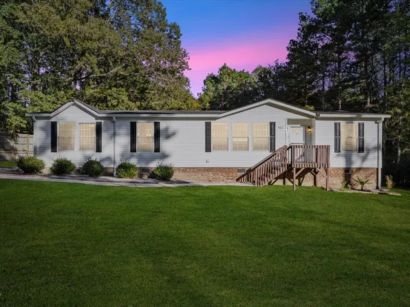 922 Hummingbird Rd, Four Oaks, NC 27524