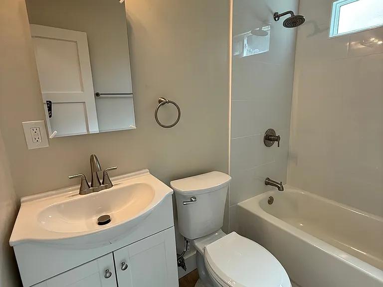 4504 N Banner Dr #4 — Photo 6
