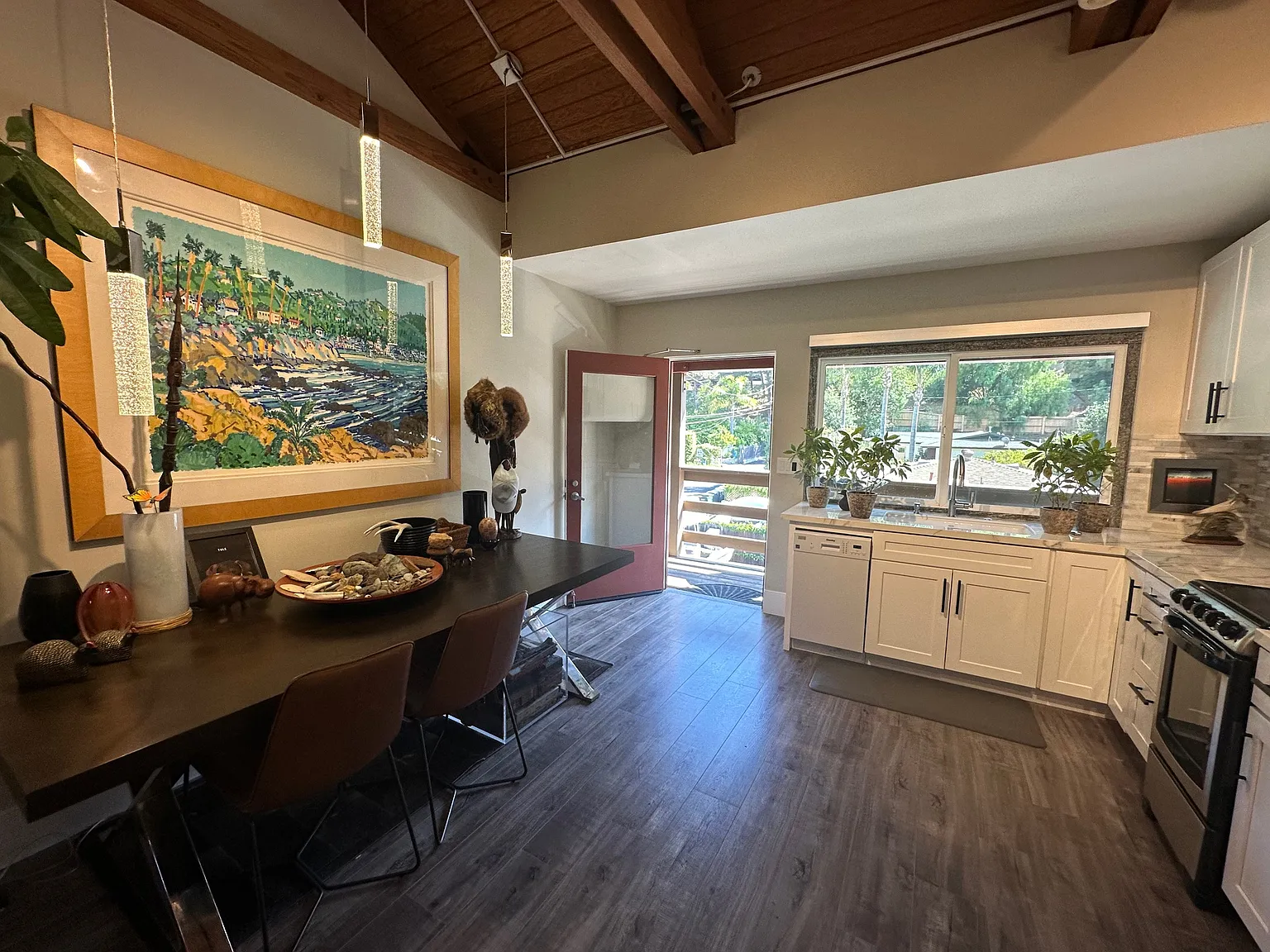 Studio, 450 sqft, $2,950 — Photo 3
