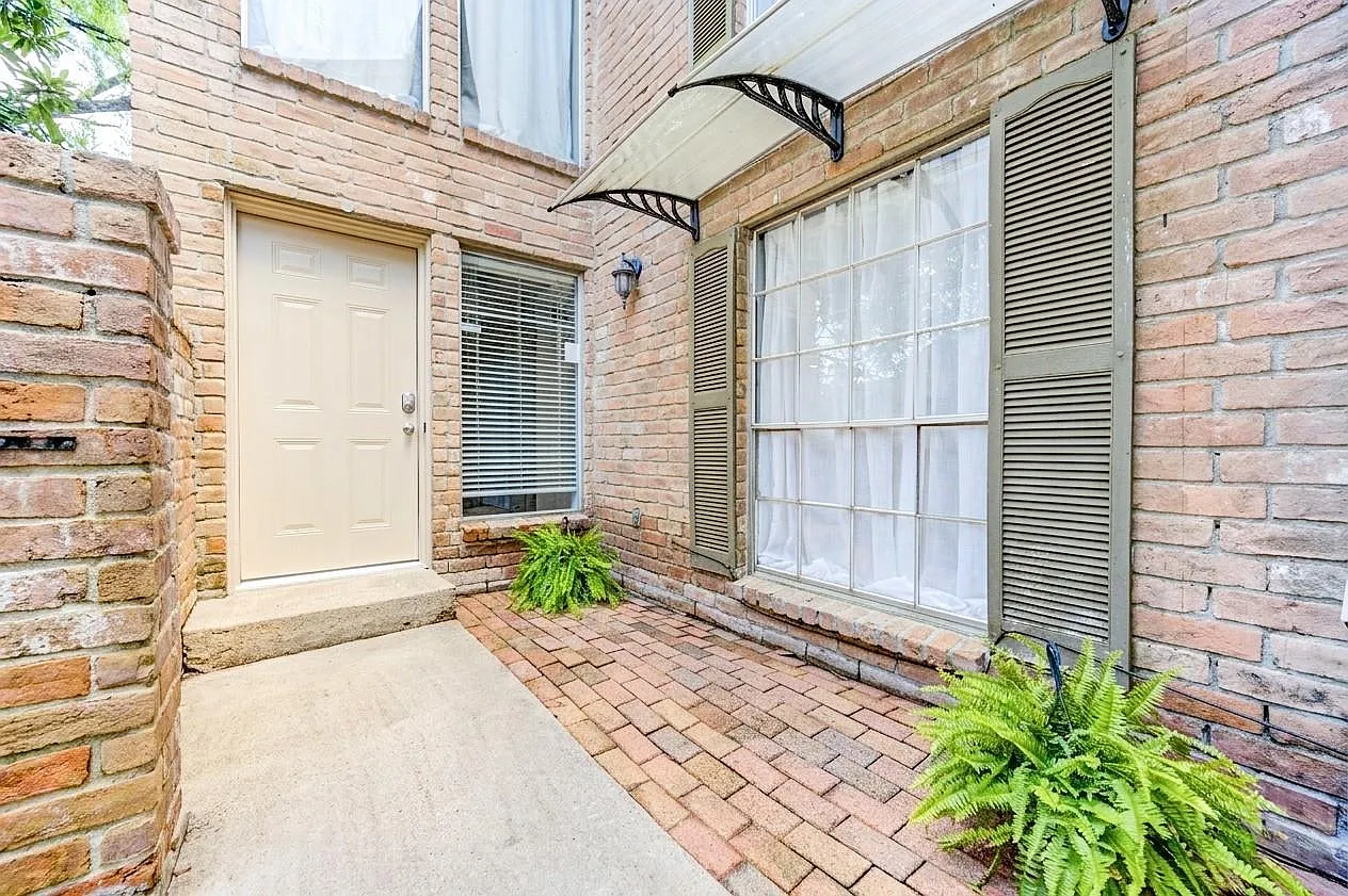 2 bed, 2.5 bath, 1566 sqft, $1,650 — Photo 3
