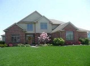 1954 Ottawa Ln, Perrysburg, OH