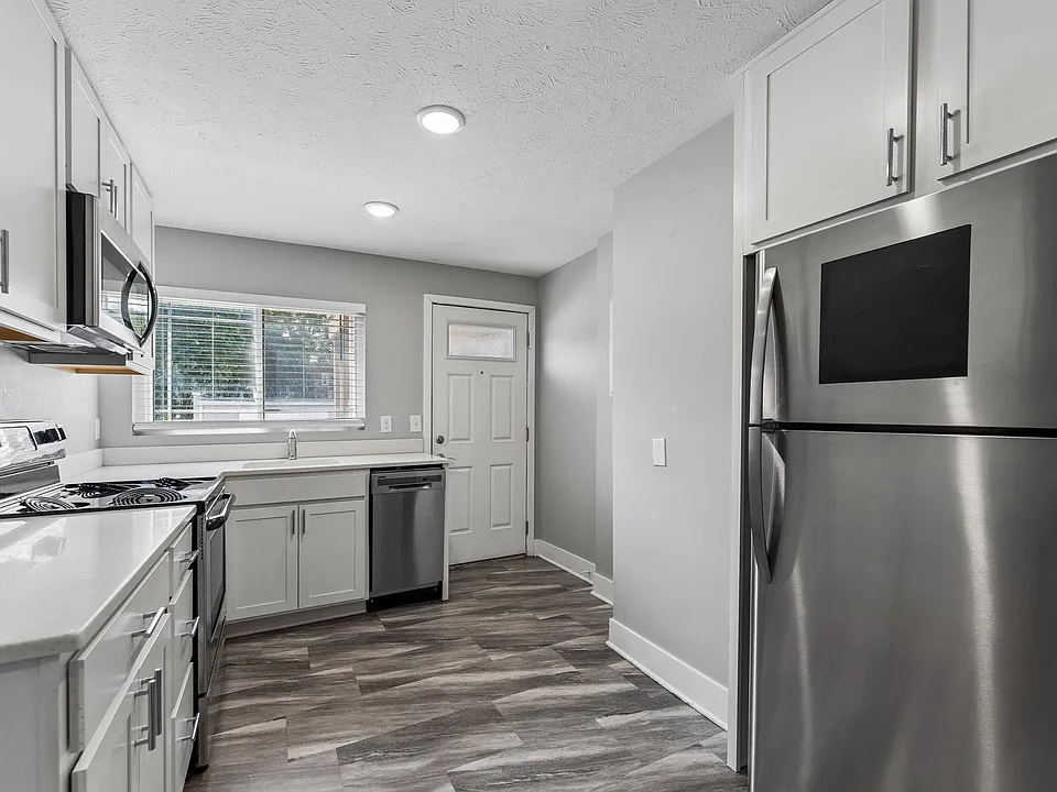 5505 NW Radial Hwy #15505