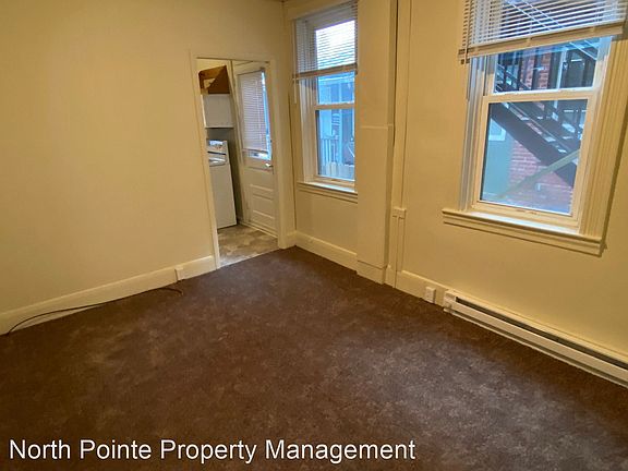 4th image of 684 Columbia Ave APT 1