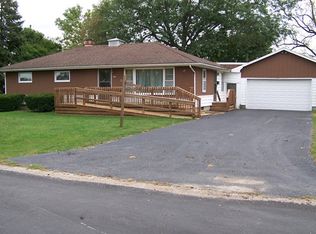 428 E Hack St, Cullom, IL 60929