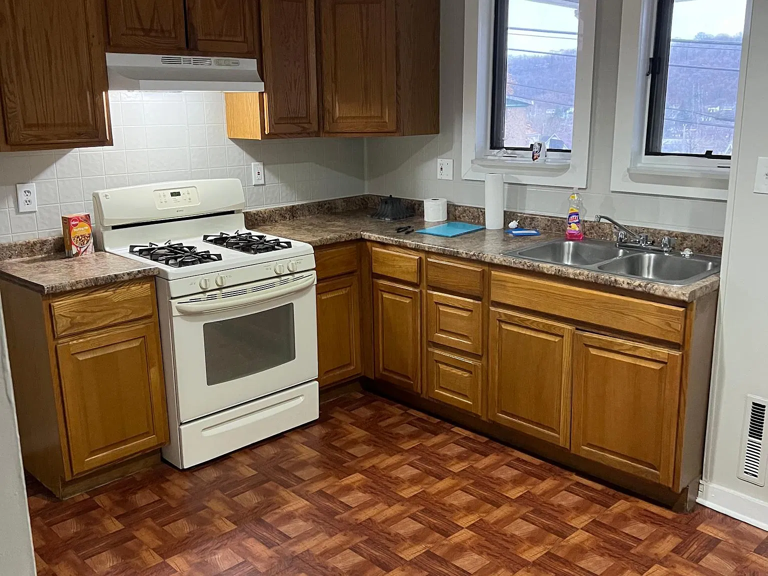 407 Center Street — Photo 4